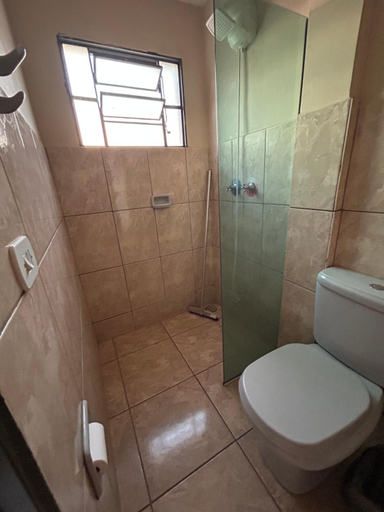 Bathroom, Hotel Izaura Centro Comercial Juruaia, Juruaia