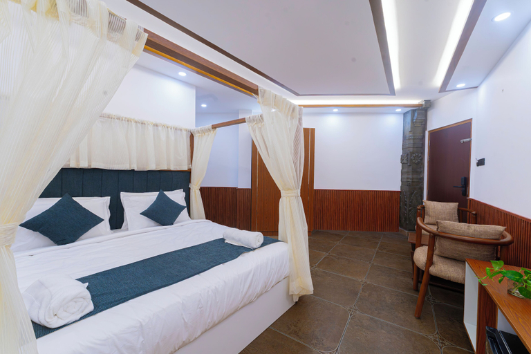 Room 2, Emmanuel Residency, Ernakulam