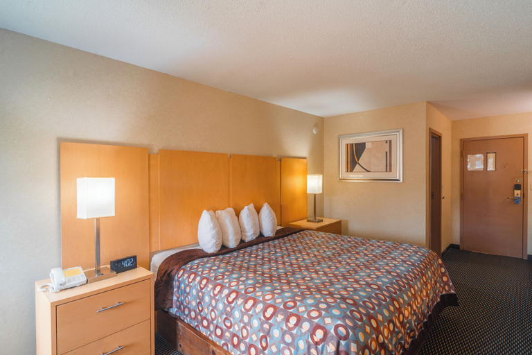 Bedroom 3, Rodeway Inn Blair, Washington
