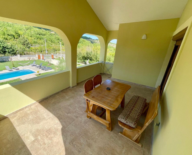 Others 2, Villa Piste - Skadar Lake