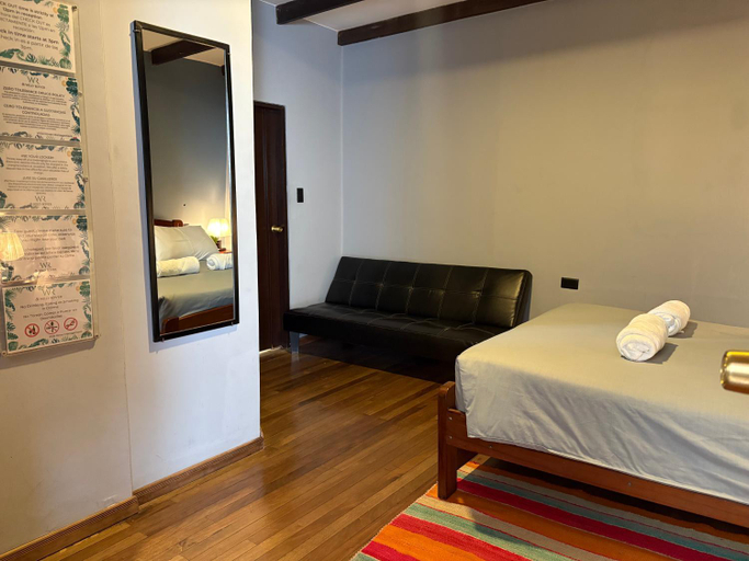 Bedroom 2, Wild Rover La Paz, Pedro Domingo Murillo