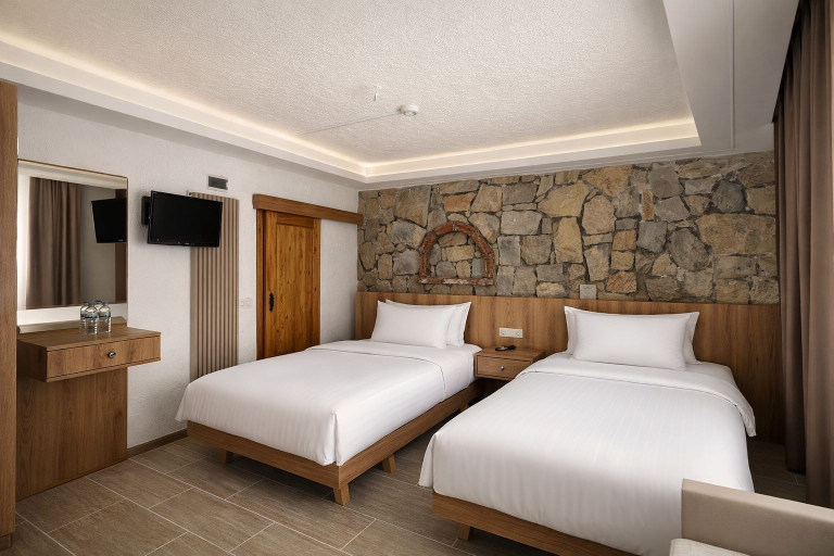 Bedroom 4, Gure Gokyuzu Butik Otel, Edremit