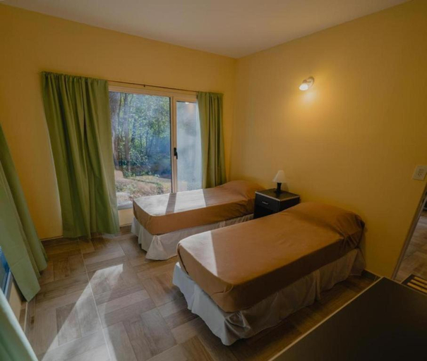 Bedroom 3, Eco Lodge de la Selva, Capital
