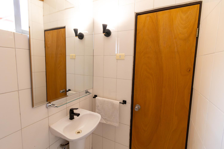 Bathroom 3, Valle de la Luna, Antofagasta