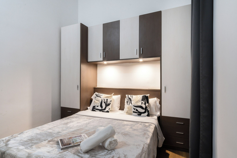 Bedroom 4, Hostal Sant Antoni, Barcelona