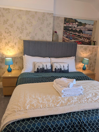 Bedroom 2, Del-Mar Bed & Breakfast, Conwy
