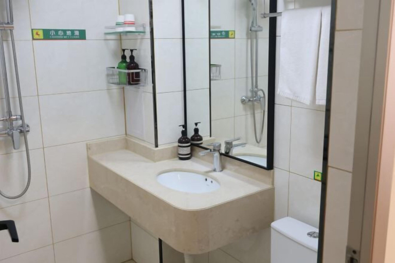 Bathroom 3, Xicui Hotel (Beijing Baizhifang), Beijing