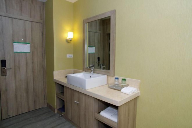 Bathroom 4, Qingchuang Hotel, Ankang