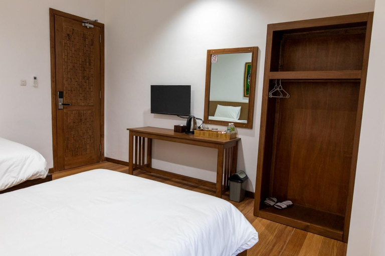 Bedroom 2, Baratha Hotel & Resto, Bondowoso
