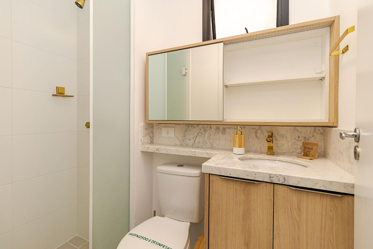 Bathroom 4, One House – Academia, Piscina e Coworking | Gonzaga Stays, Curitiba