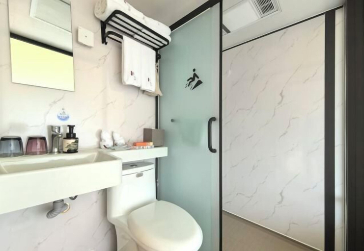 Bathroom 3, Riverside Garden Holiday Hotel, Hangzhou