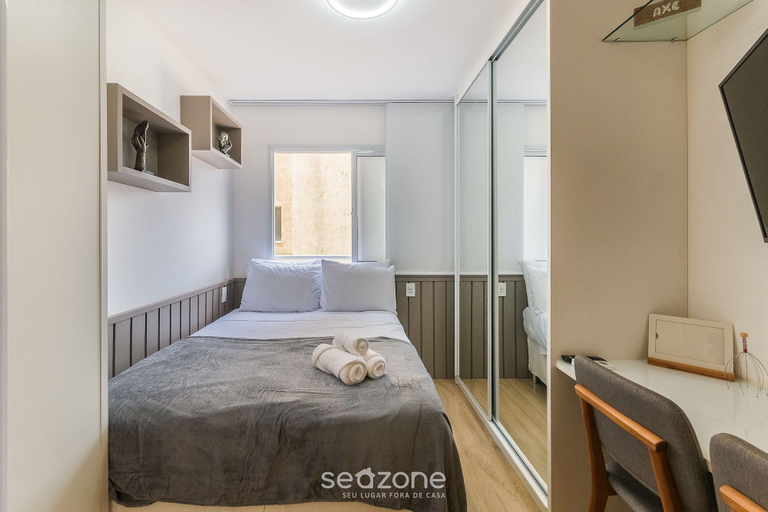 Room 5, Condo. w/ Pool and Gym 70 m From the Beach - SMA, Salvador