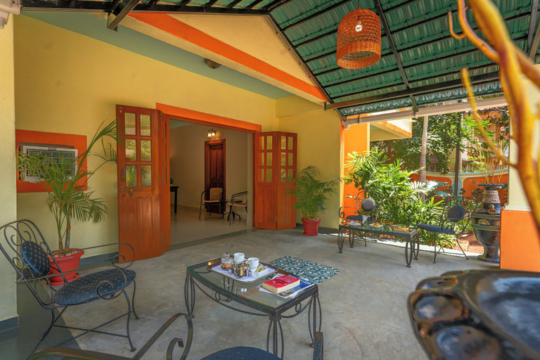 Terrace/patio 5, Victor Exotica an Indy Resort, North Goa