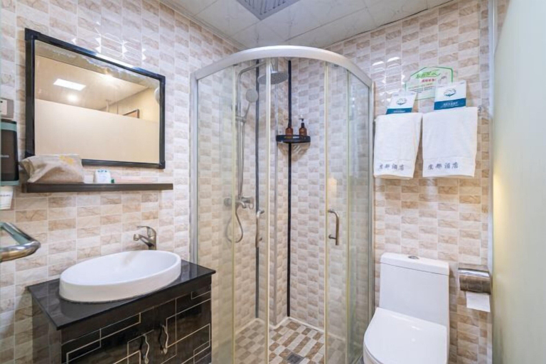 Bathroom 4, GeLinHaoTai BeiKe Business Hotel, Shangqiu