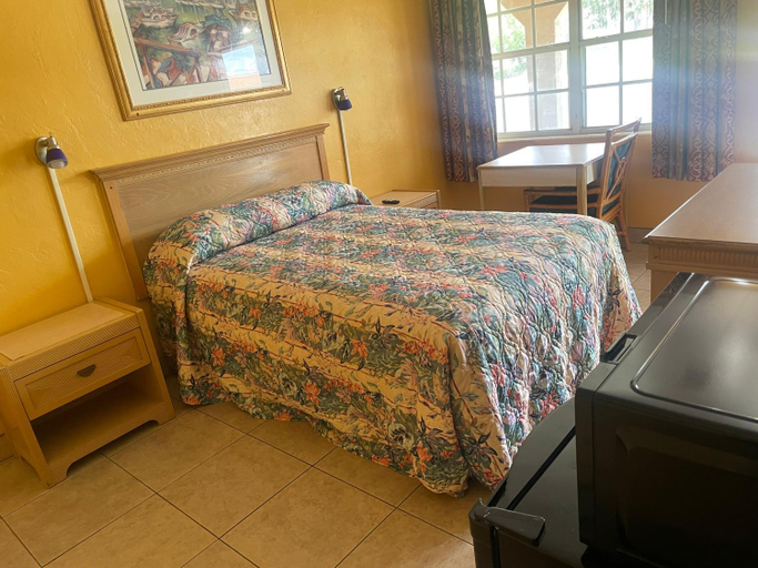 Bedroom 2, Shangri La Motel , Marion