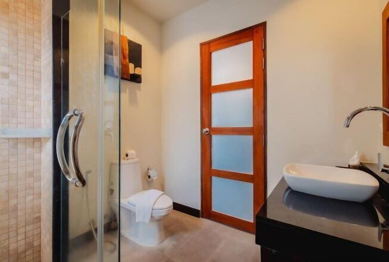 Bathroom 3, Ivory Pool Villa in Nai Harn, Pulau Phuket