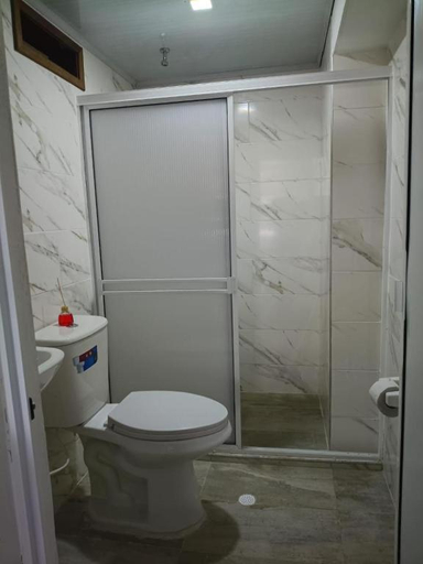 Bathroom, KOKOA GARDEN INN, San Vicente de Chucurí