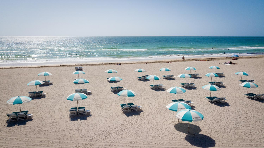 Beach 3, Casa Collins, Miami-Dade