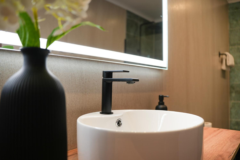 Bathroom 5, Villa 10 Luxe by Lirios Village Marbella - Superb Location and Heated Pool, Málaga