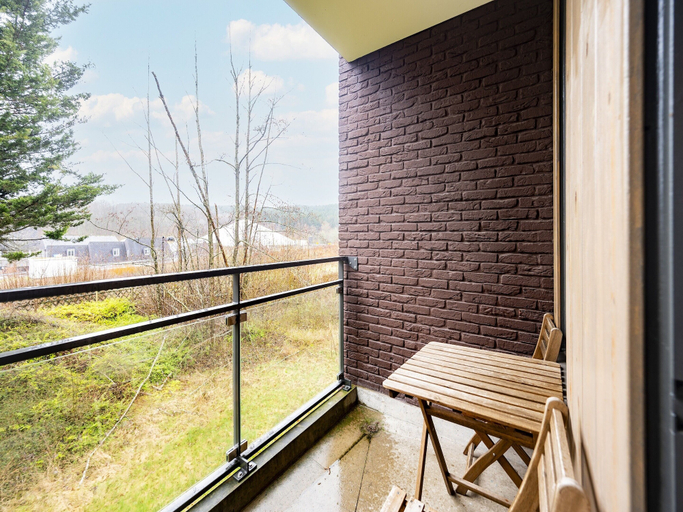 Balcony 4, Romantic Apartment in Hambachtal Holiday Park, Birkenfeld