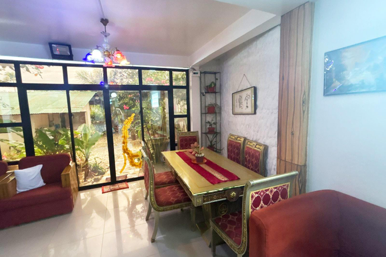 Public Area 2, OYO 1130 Thrivers Hometel, Puerto Galera