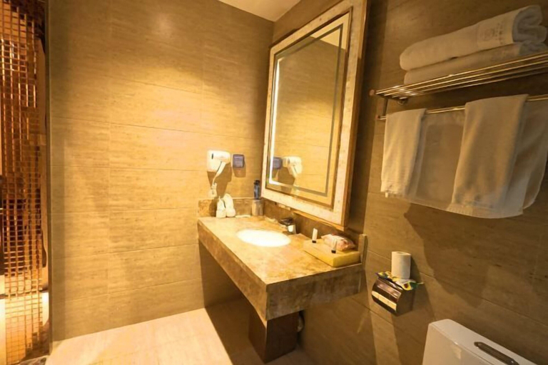 Bathroom 4, Meijia Jiahua Hotel, Harbin