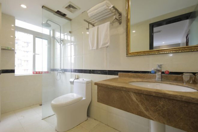 Bathroom 2, Chongqing SMT Business Hotel, Chongqing