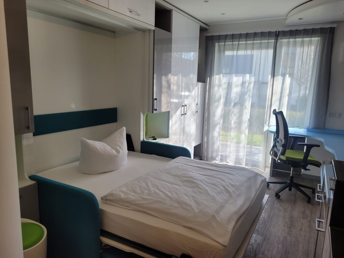 Bedroom 5, The Brucklyn Apartments, Erlangen