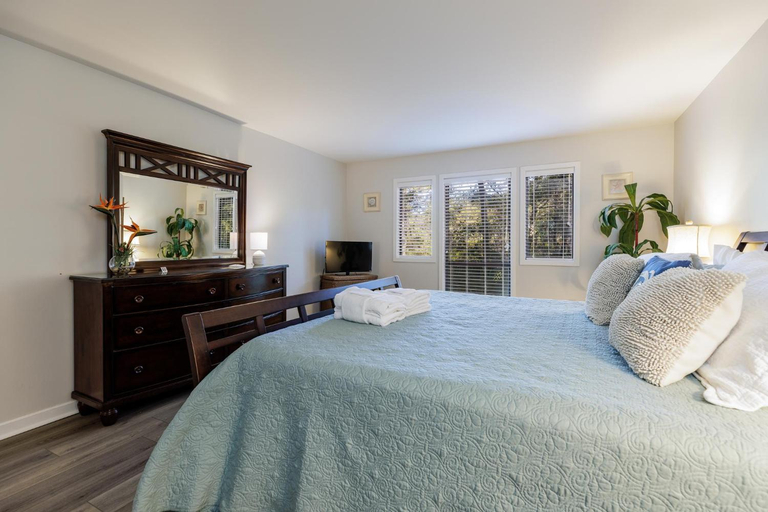 Bedroom 2, 7813 Centre Court, Beaufort