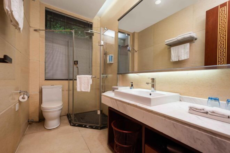 Bathroom 4, Taohuashan Ecological Garden Hotel, Jingzhou