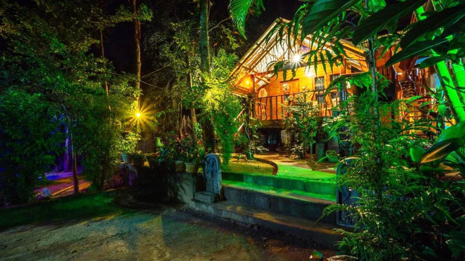Property grounds 5, Shan Homestay, Dambulla