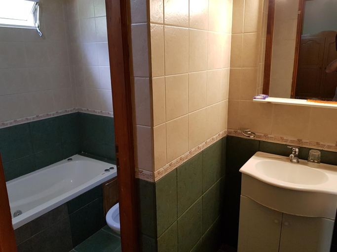 Bathroom, Complejo Don Osvaldo, Tornquist