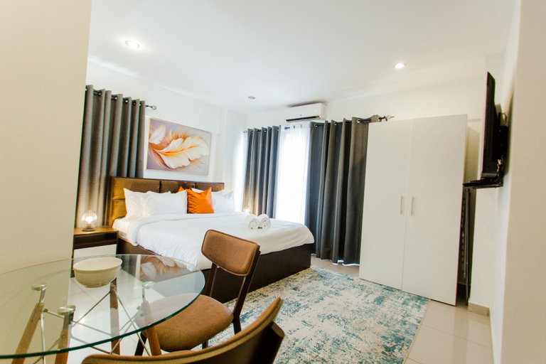 Others 4, Accra Luxury Apartment @ Gallery, Accra