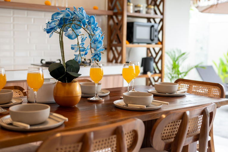 Food & Drinks 5, Villa A'rose, Badung