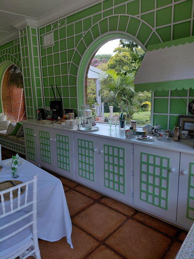 Food & Drinks 2, 18 Pioneer BnB, eThekwini