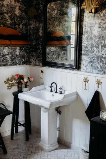 Bathroom 3, Ebony & Ivory Villa, Port Stephens