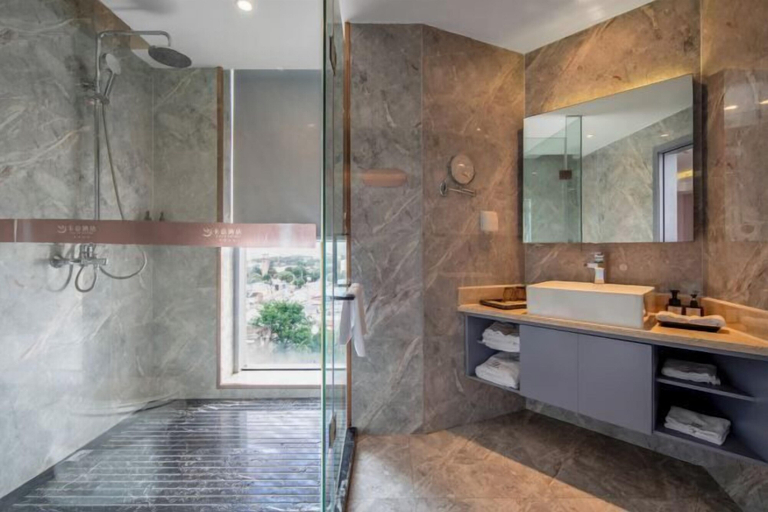 Bathroom 3, Kaye Hotel, Liuzhou