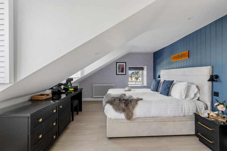Bedroom 2, Provident Suite - Free Wi-Fi - Sea View, Torbay