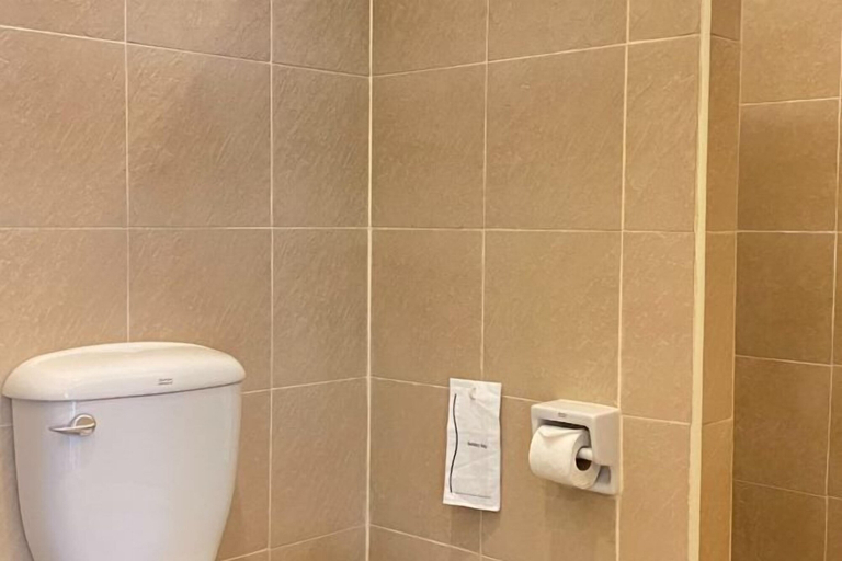 Bathroom 3, Laemsing Natural Beach Resort, Laem Sing