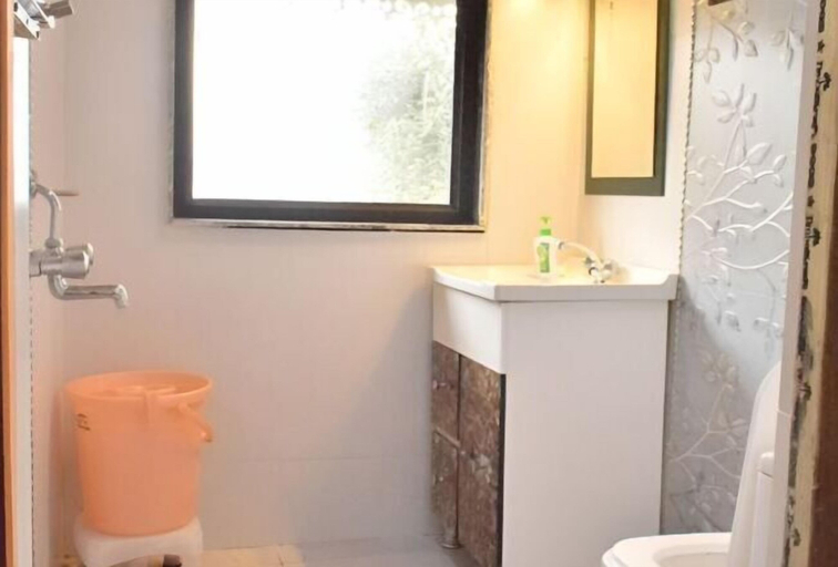 Bathroom 4, Rudhraksh Villa 4Br- Perfect Vacay Villa, Dehradun