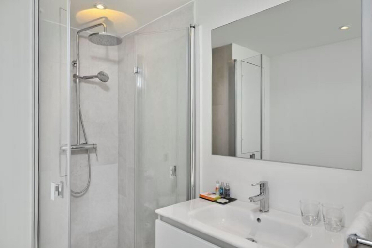 Bathroom 4, Innside Alcudia, Baleares