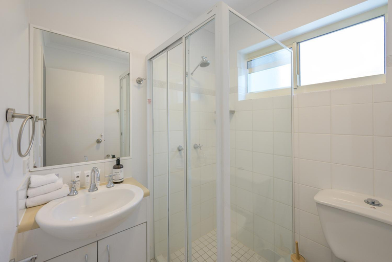 Bathroom 2, #2 Hastings Street, Noosa - Noosa-Noosaville