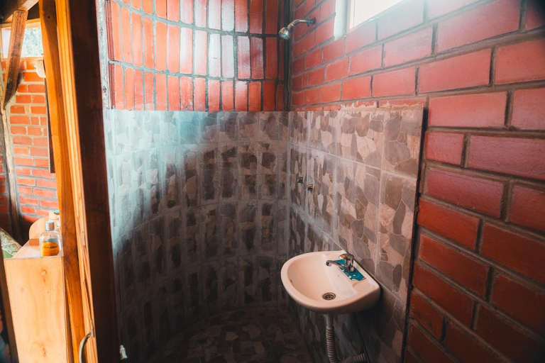 Bathroom 3, Wasi Andina Lodge, Latacunga