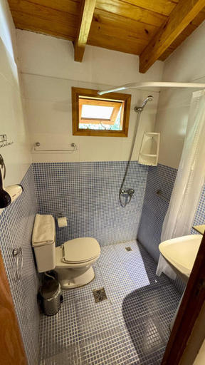 Bathroom 4, Cabanas del Arroyo, Lacar