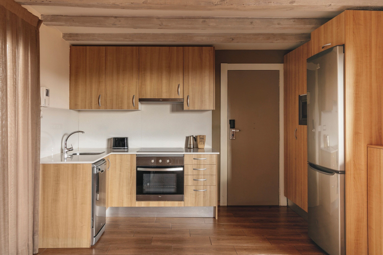 Others 5, Milà Apartamentos Barcelona, Barcelona
