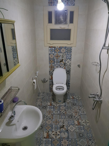 Bathroom 3, Beshoy guest house, Unorganized in Al Jizah