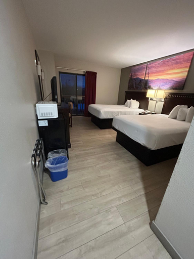 4, Park Inn, Chittenden