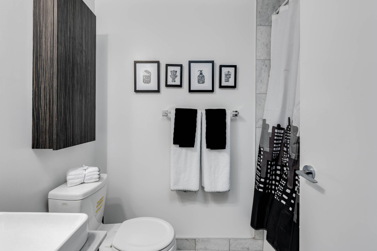 Bathroom 3, The York Suites in Downtown Toronto, Toronto