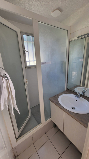 Bathroom 4, VVF Sigean Port-la-Nouvelle Corbières, Aude