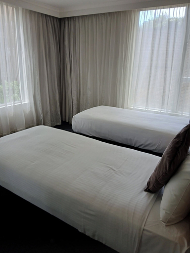 Bedroom 3, Newcastle Central Plaza, Newcastle - Inner City